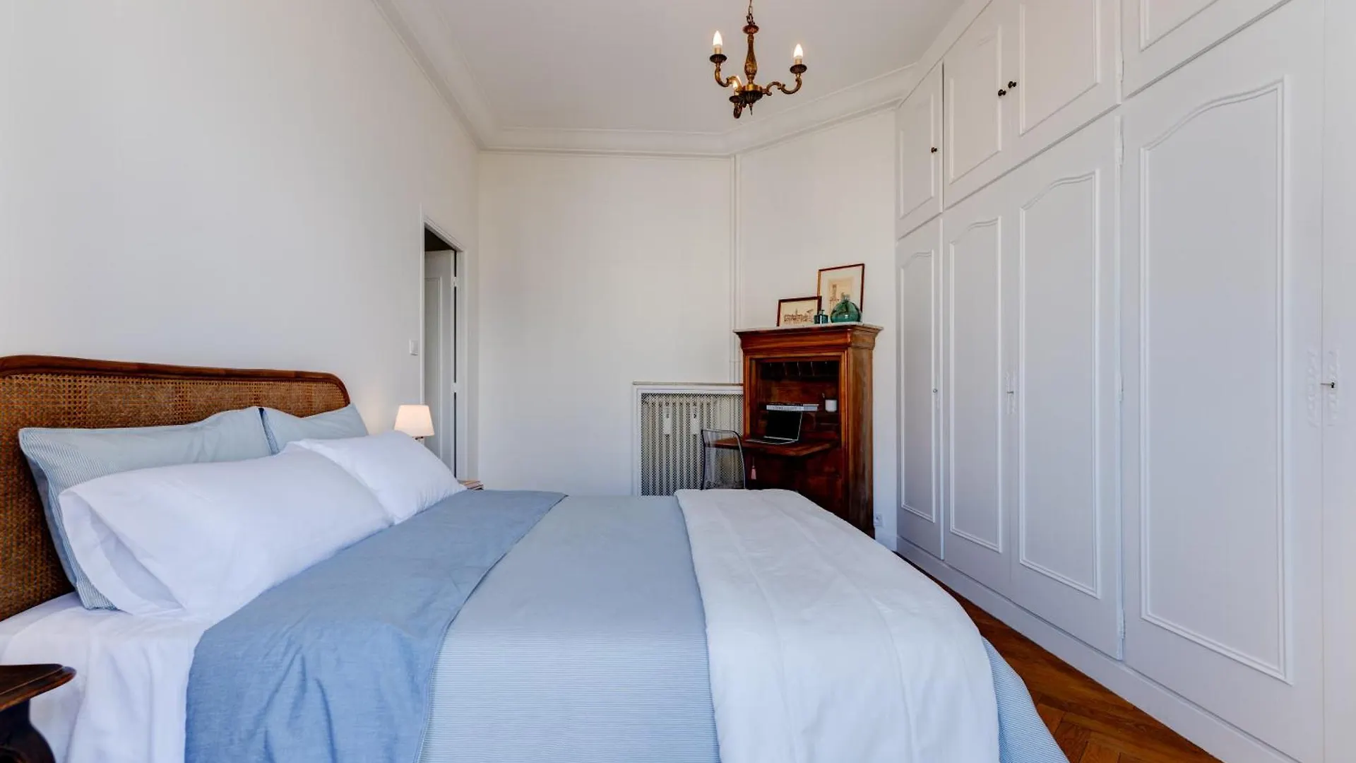 Holiday home Elegant Condo With Balconies In The Heart Of Nice